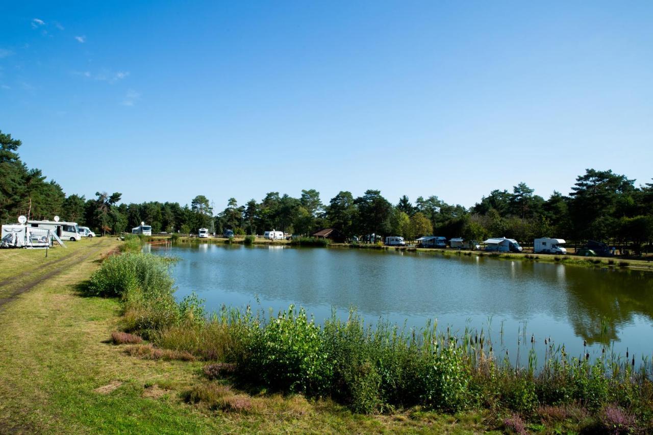 Naturcamping Lueneburger Heide - Chalets & Tiny Haeuser Soltau Exteriér fotografie